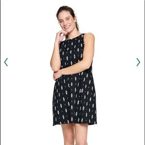 NWT Size Medium Sonoma black w/white ikat design sleeveless swing dress.